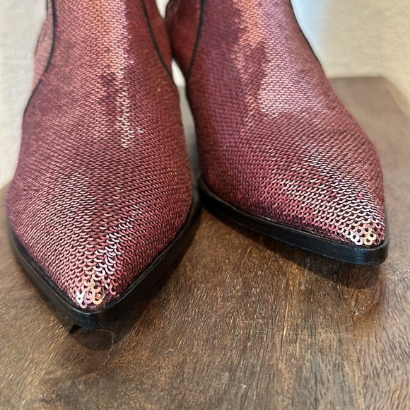 Paige Willa Chelsea Booties Pink Sequined Ankle Gored Boots 7.5 - Picture 13 of 13